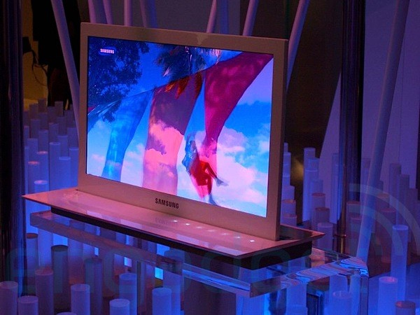 Samsung в течение двух лет выпустит доступные OLED-панели